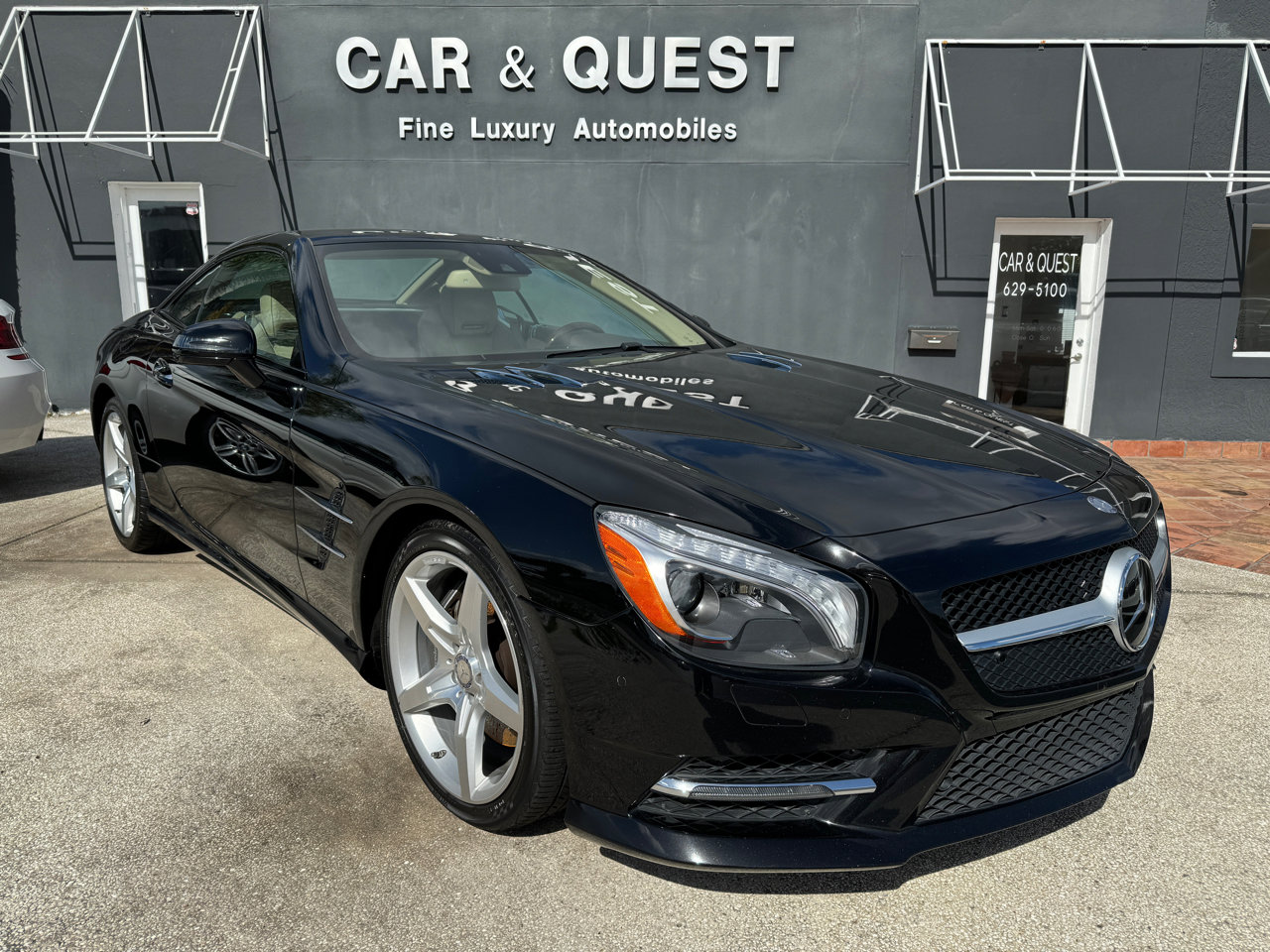 Used 2014 Mercedes-Benz SL 550 image 2