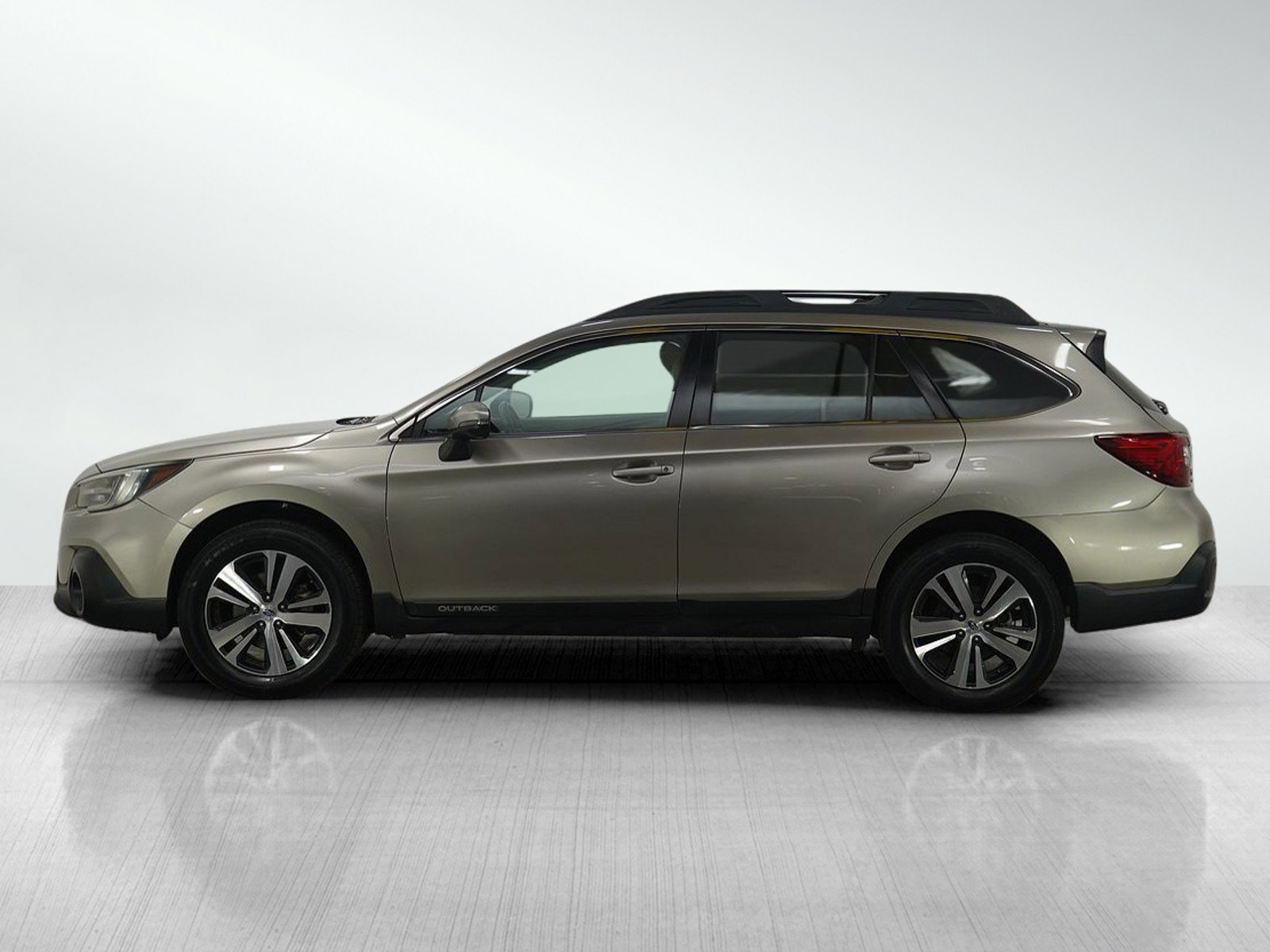 Used 2019 Subaru Outback 2.5i Limited image 2