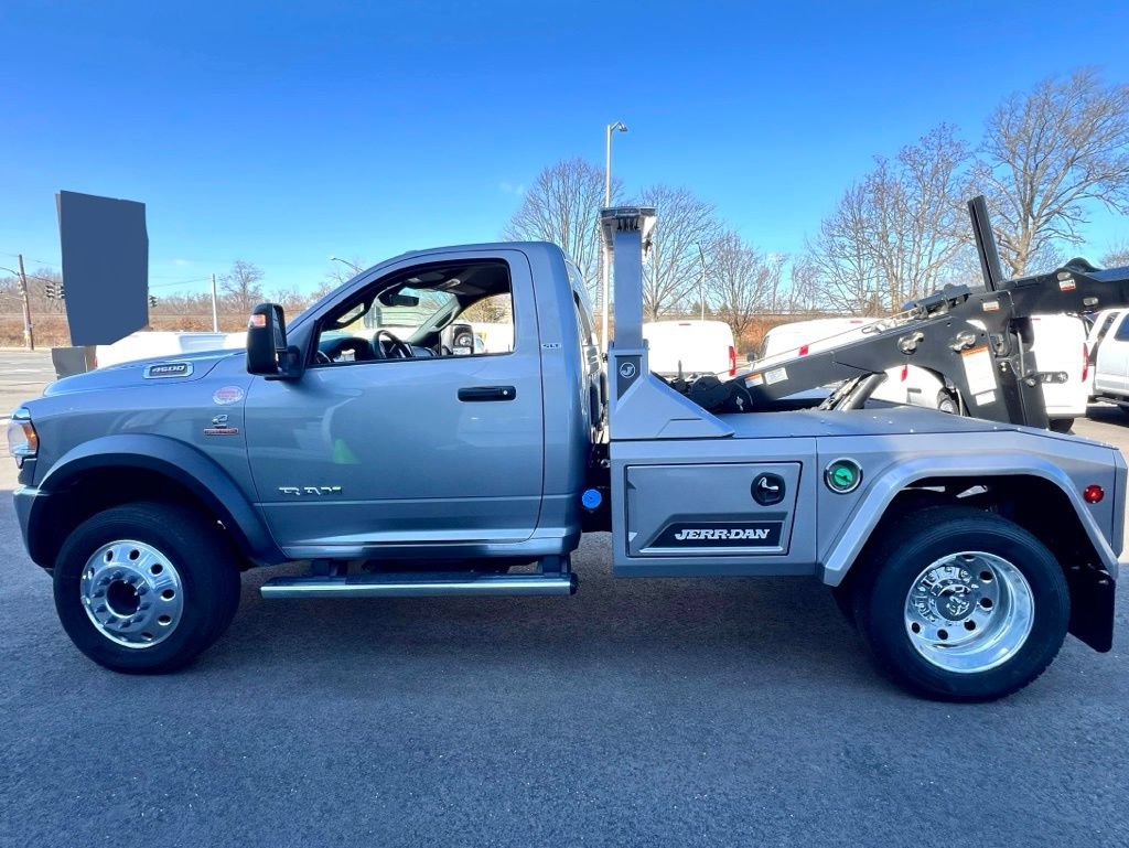 New 2024 RAM 4500 SLT w/ Quick Order Package 2YG SLT AWD/4WD image 5