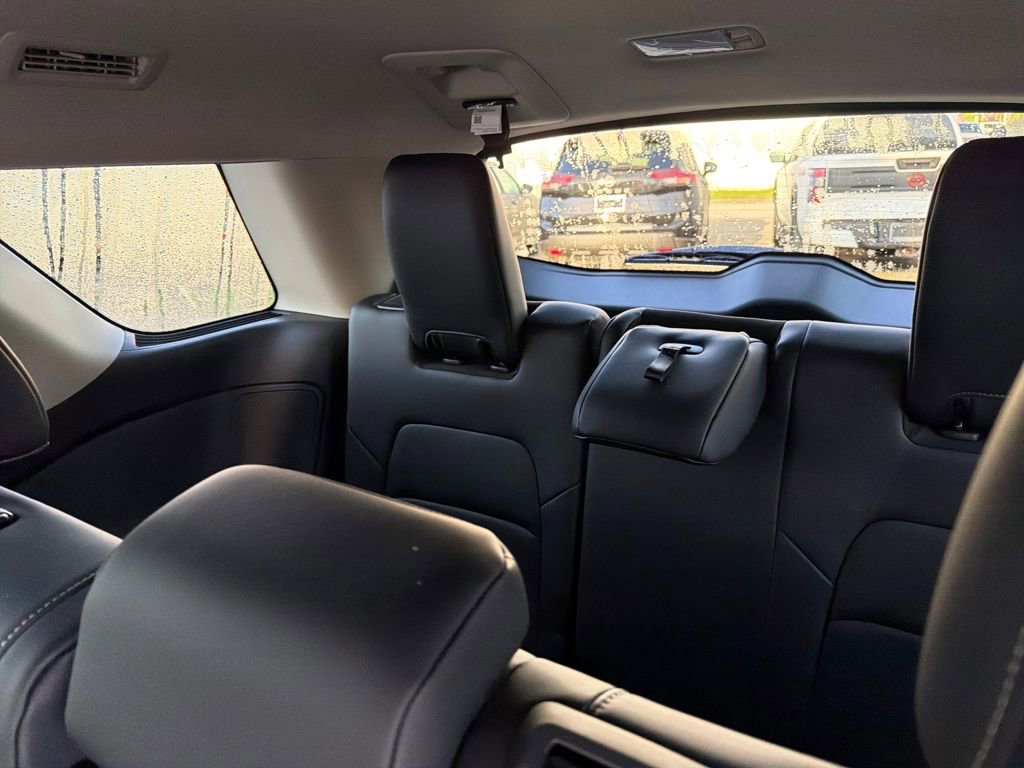 New 2026 Nissan Pathfinder SL image 30