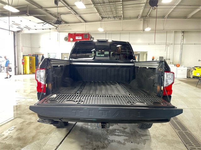 Used 2019 Nissan Titan PRO-4X w/ Pro-4x Convenience Package image 23