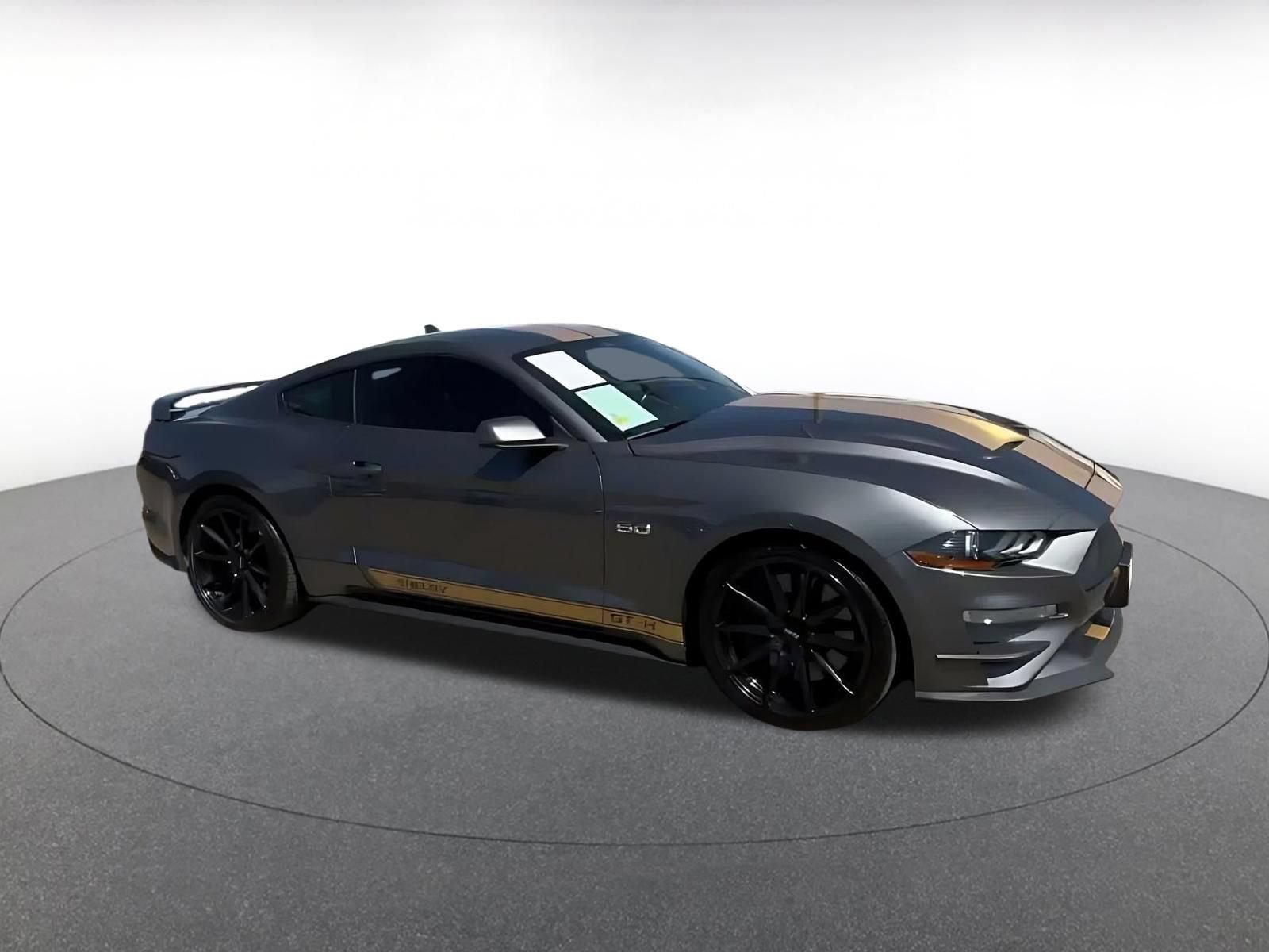 Used 2022 Ford Mustang GT Premium w/ GT Performance Package RWD image 2