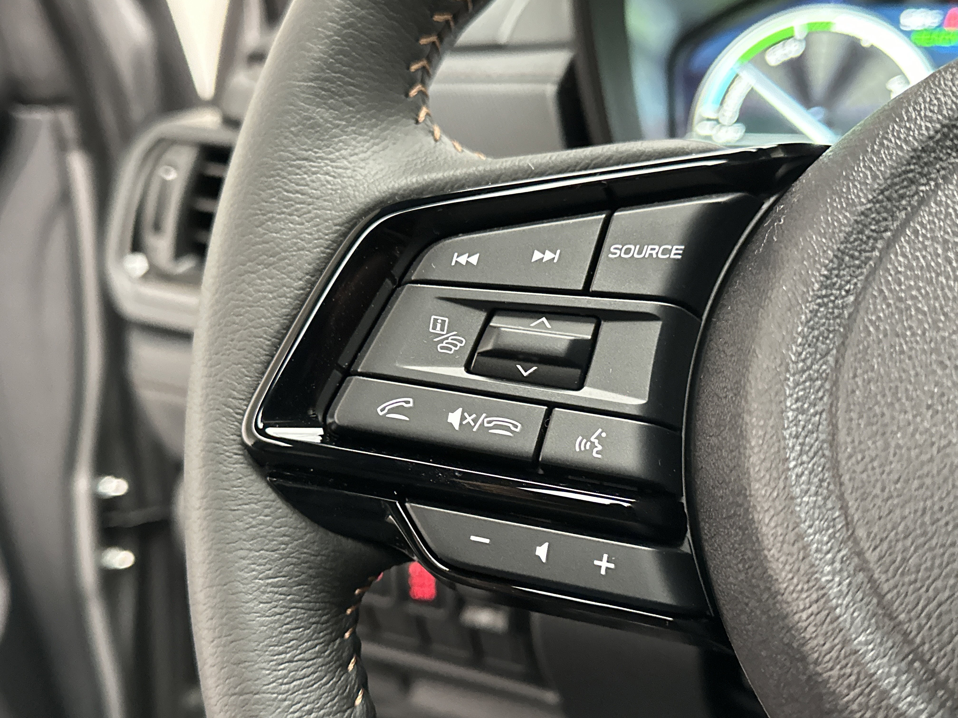 New 2025 Subaru Forester Touring image 30