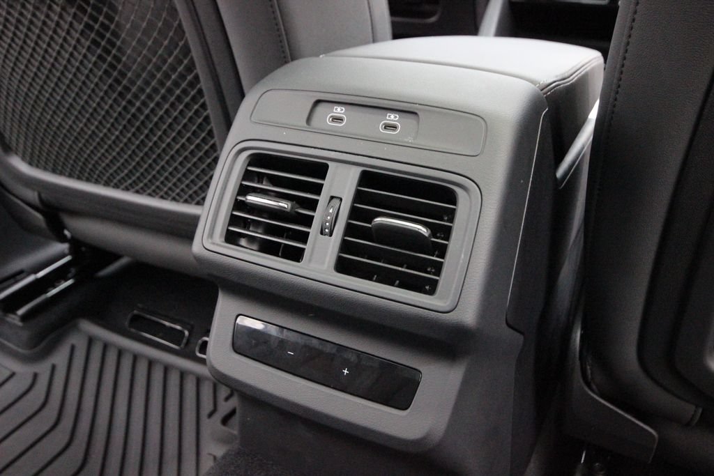 Used 2025 Audi Q5 Premium w/ Convenience Package AWD/4WD image 29