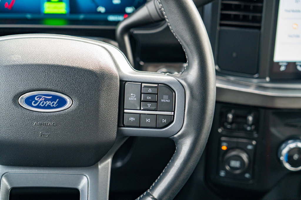 Used 2023 Ford F250 Lariat w/ FX4 Off-Road Package AWD/4WD image 21