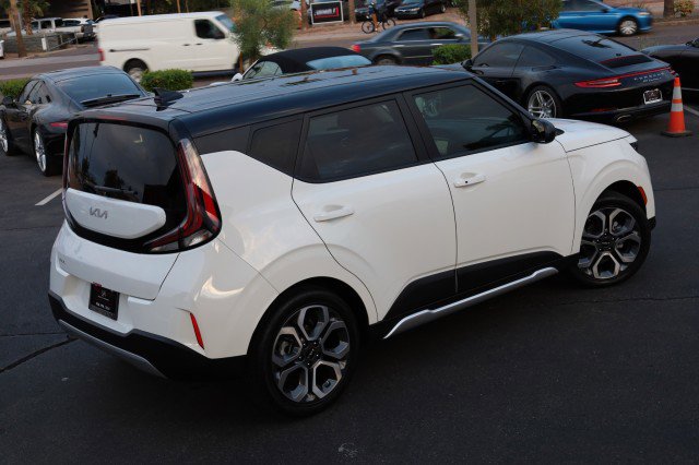 Used 2025 Kia Soul EX image 18
