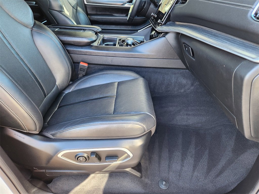 Used 2023 Jeep Wagoneer Series II image 15