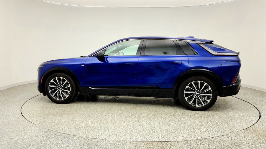 Used 2024 Cadillac Lyriq Sport AWD/4WD image 8