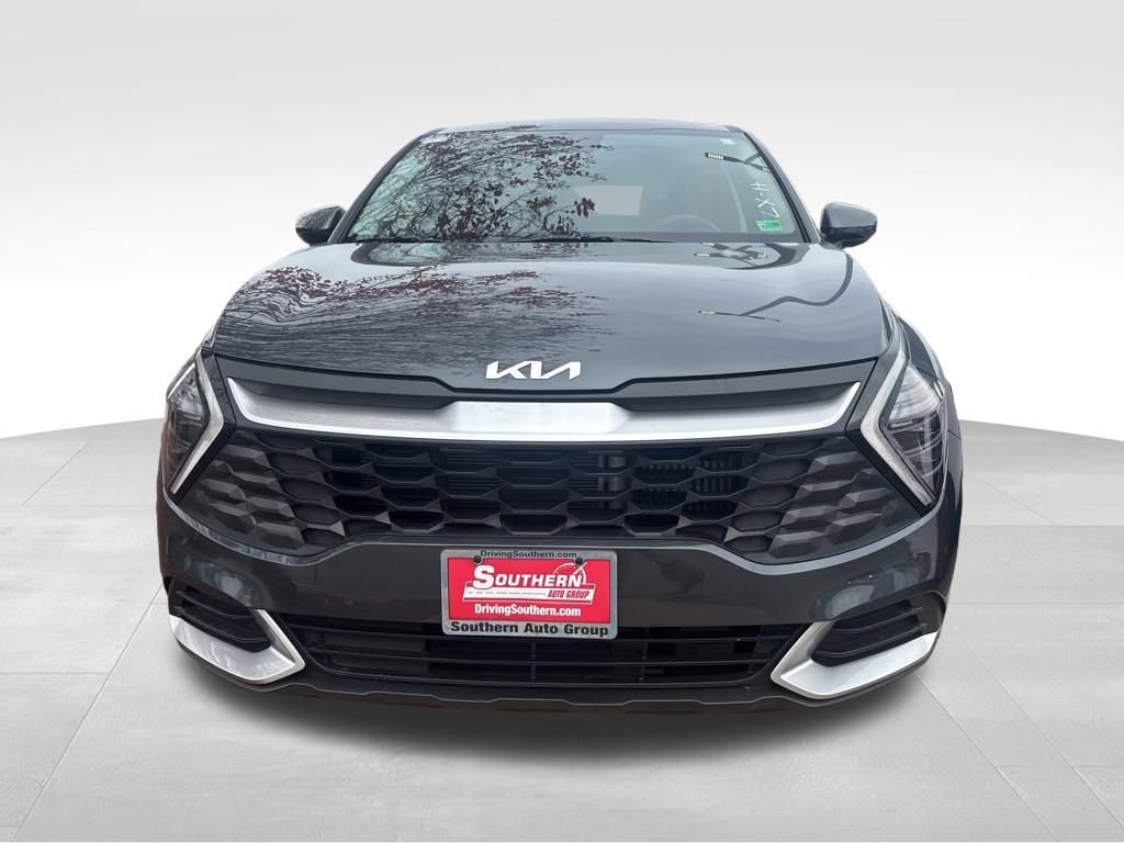 Certified 2024 Kia Sportage LX image 6