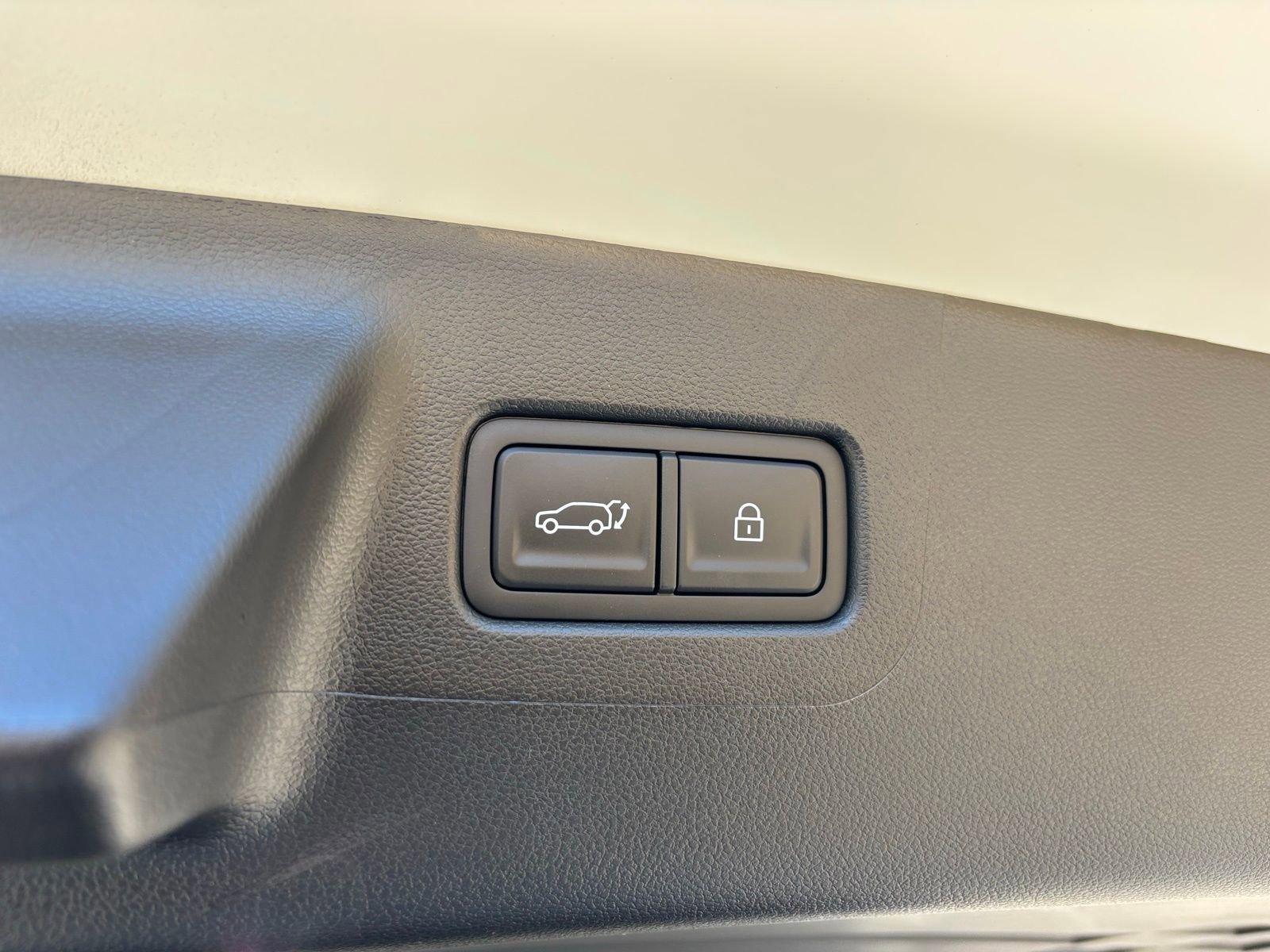 New 2026 Hyundai Santa Fe SEL FWD image 17