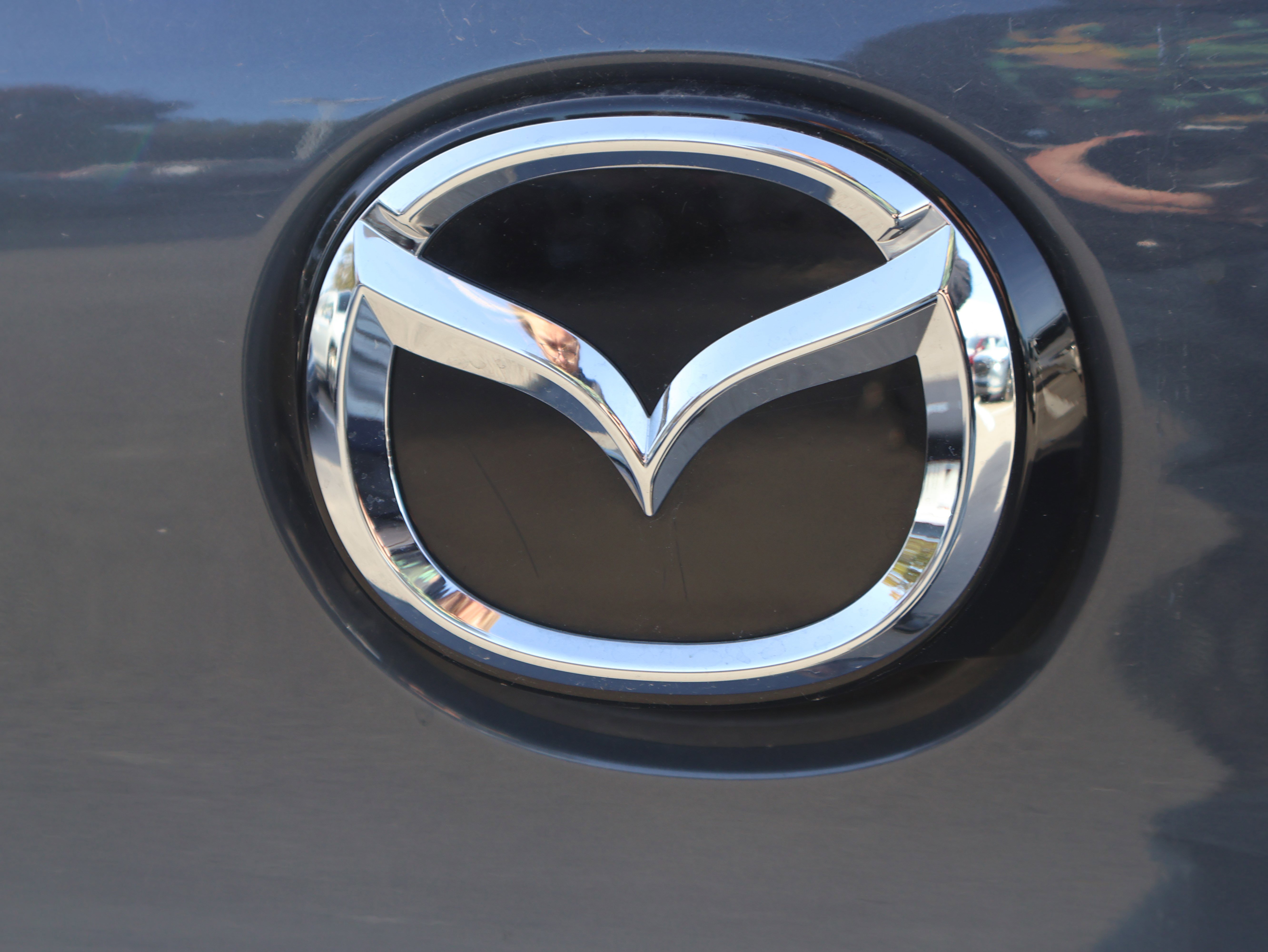 Certified 2025 MAZDA MAZDA3 Carbon image 17