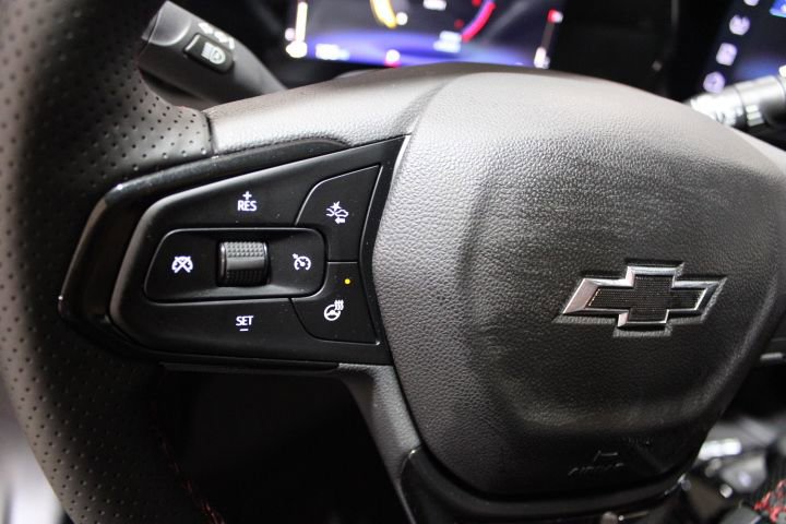 New 2026 Chevrolet Trax RS w/ Sunroof Package image 35