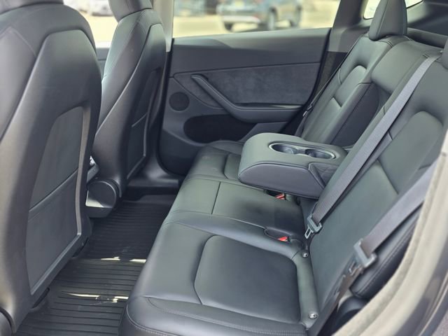 Used 2024 Tesla Model Y Long Range image 17