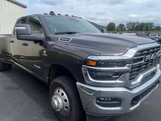 Used 2025 RAM 3500 Big Horn AWD/4WD image 6