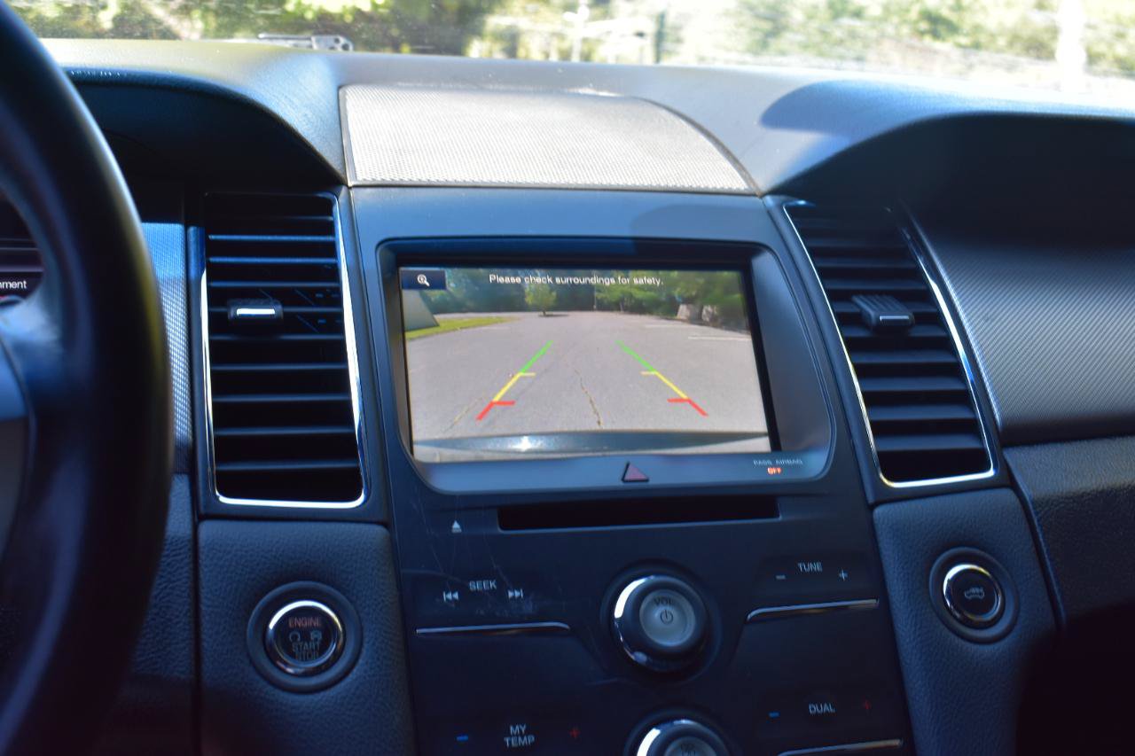 Used 2015 Ford Taurus SHO AWD/4WD image 36