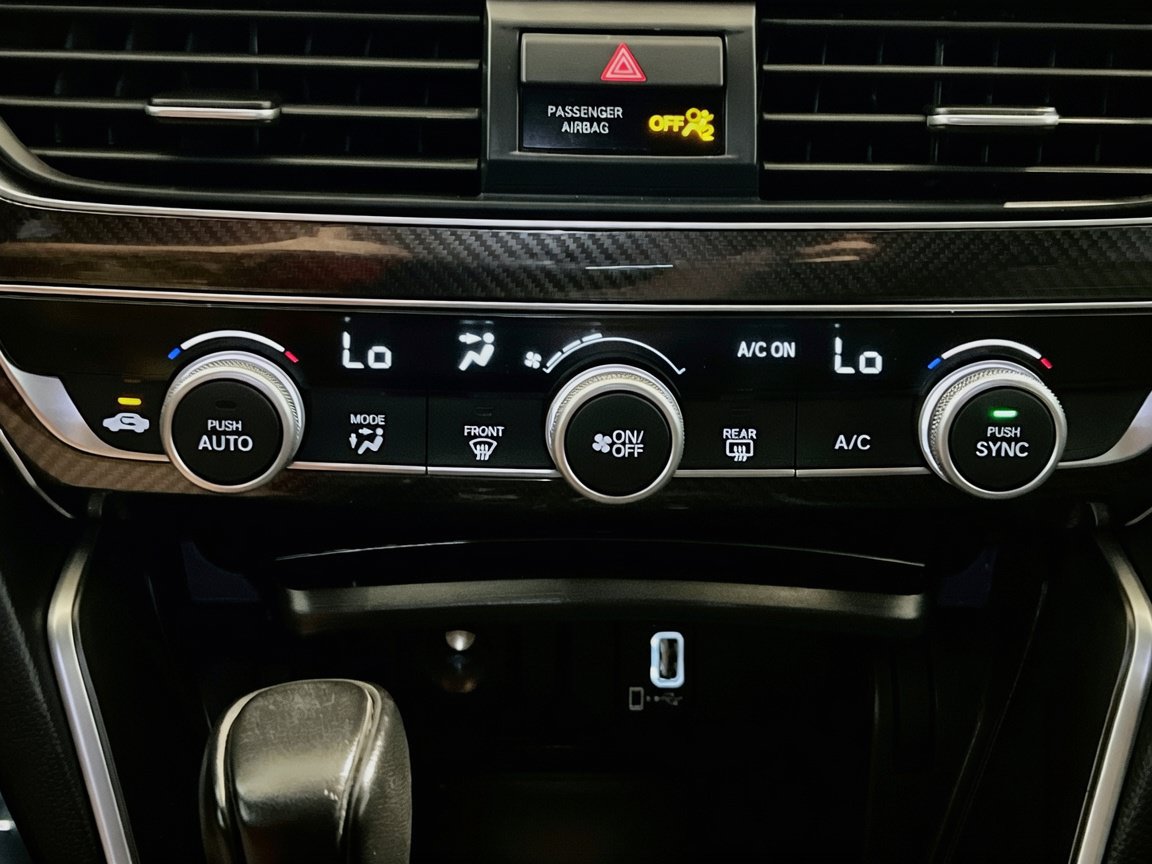 Used 2020 Honda Accord Sport image 11