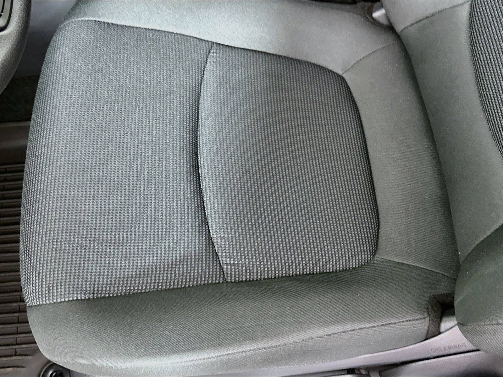 Used 2025 Toyota RAV4 LE AWD/4WD image 20