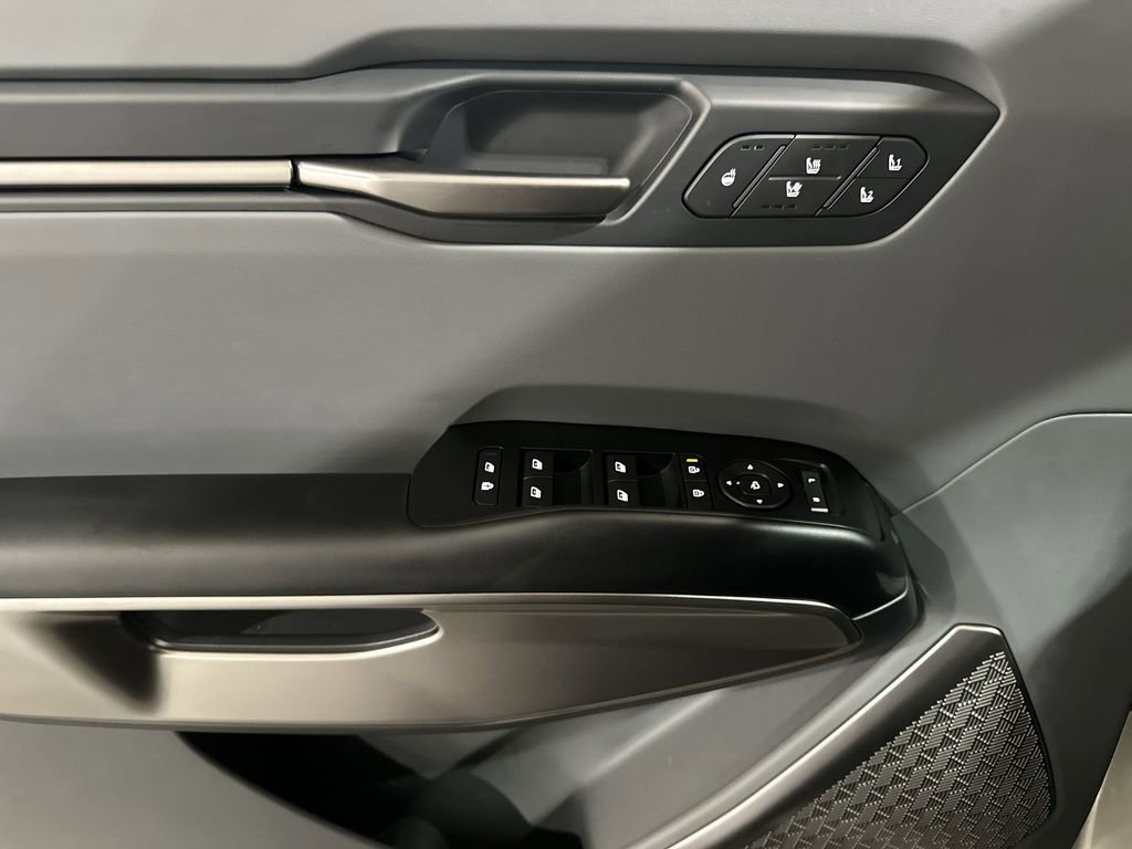 New 2026 Kia EV9 Wind image 15