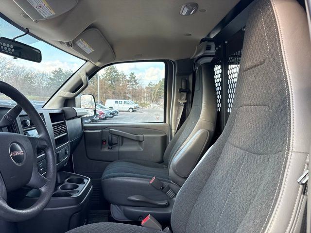Used 2024 GMC Savana 2500 w/ Driver Convenience Package image 30