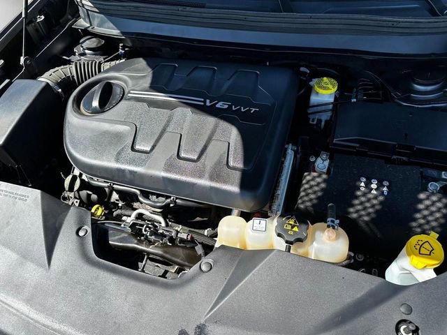 Used 2019 Jeep Cherokee Limited AWD/4WD image 28