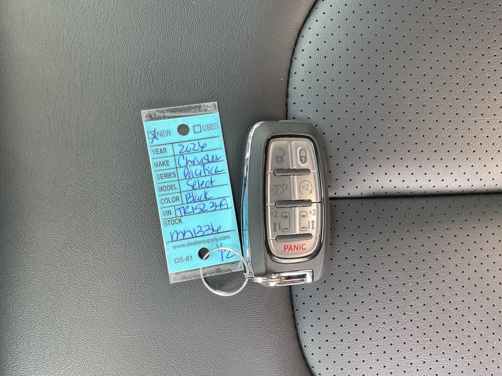 New 2026 Chrysler Pacifica Select image 31