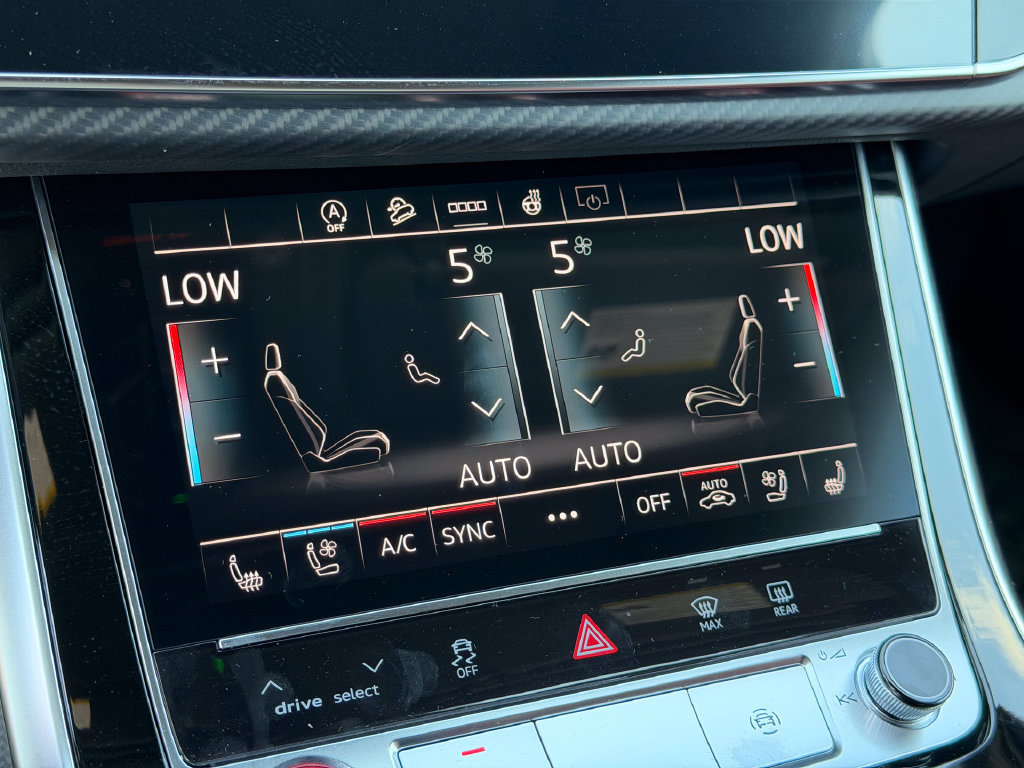 New 2026 Audi SQ7 Premium Plus AWD/4WD image 23