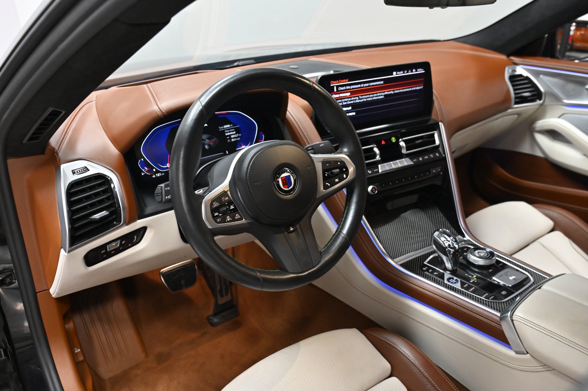 Used 2023 BMW ALPINA B8 xDrive Gran Coupe AWD/4WD image 6
