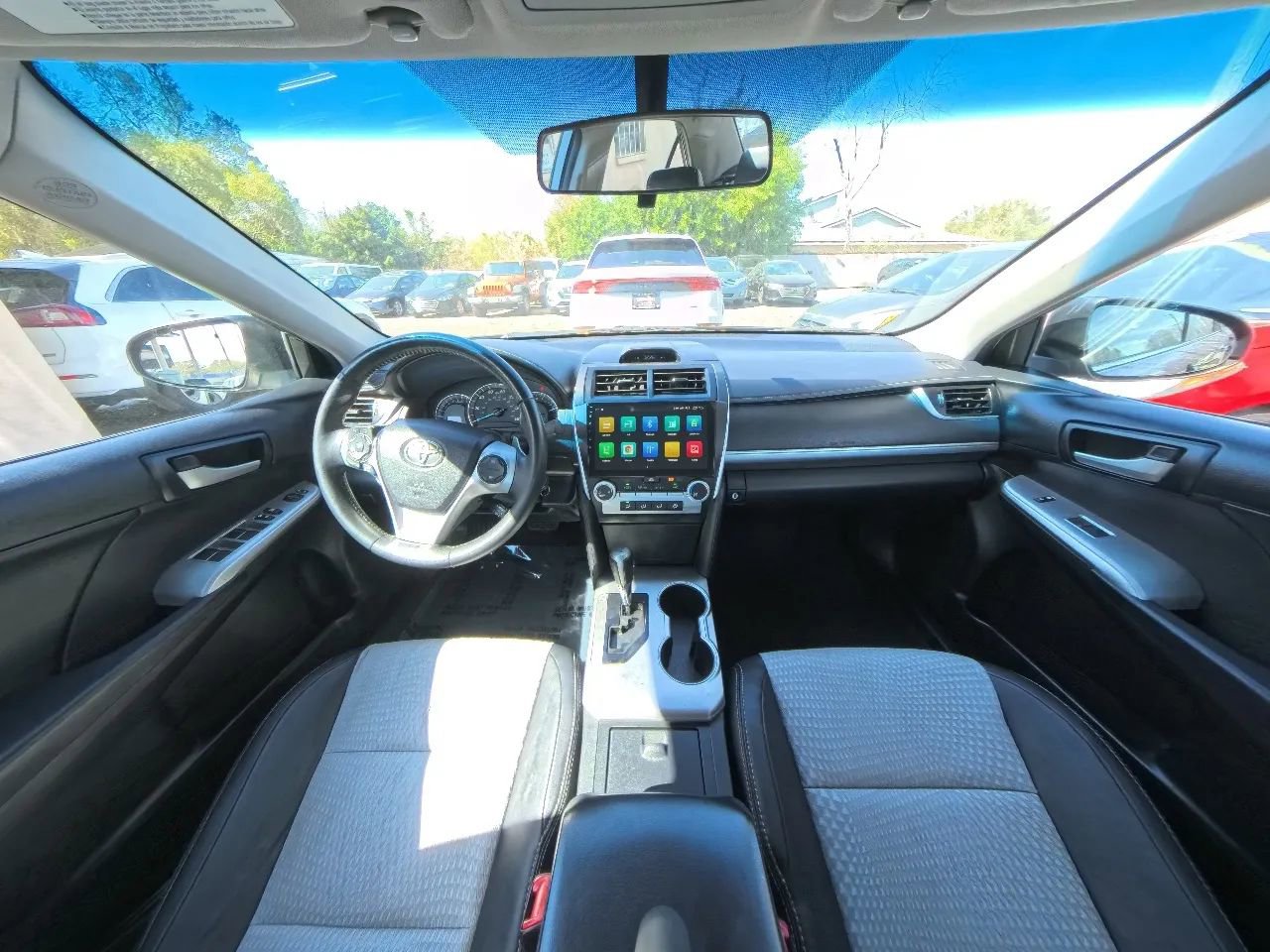 Used 2014 Toyota Camry SE image 23