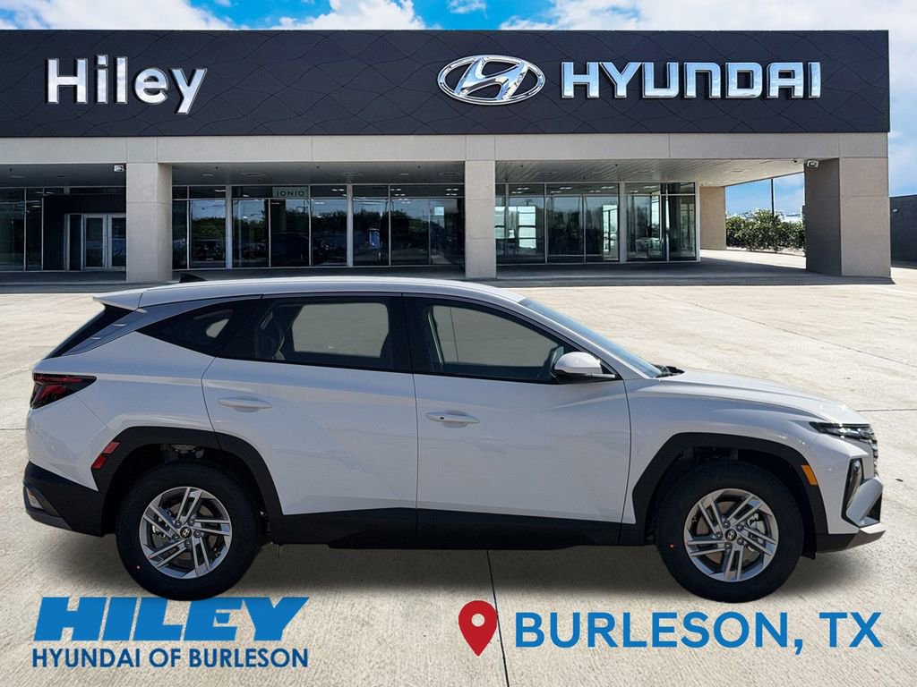 New 2026 Hyundai Tucson SE image 3
