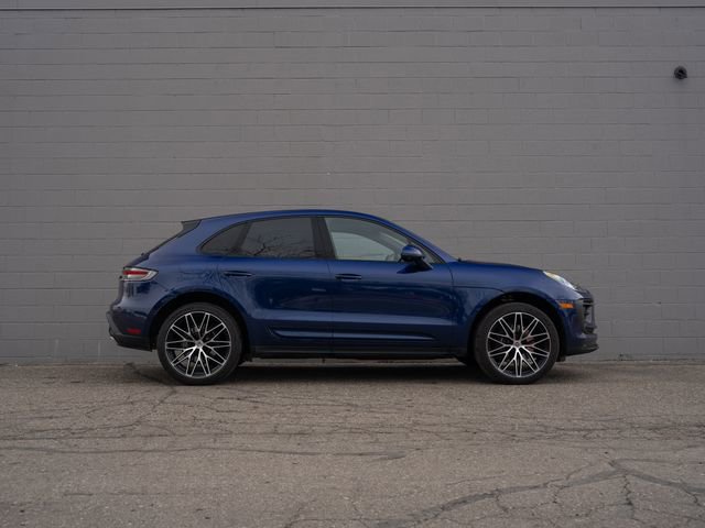 Certified 2026 Porsche Macan image 8