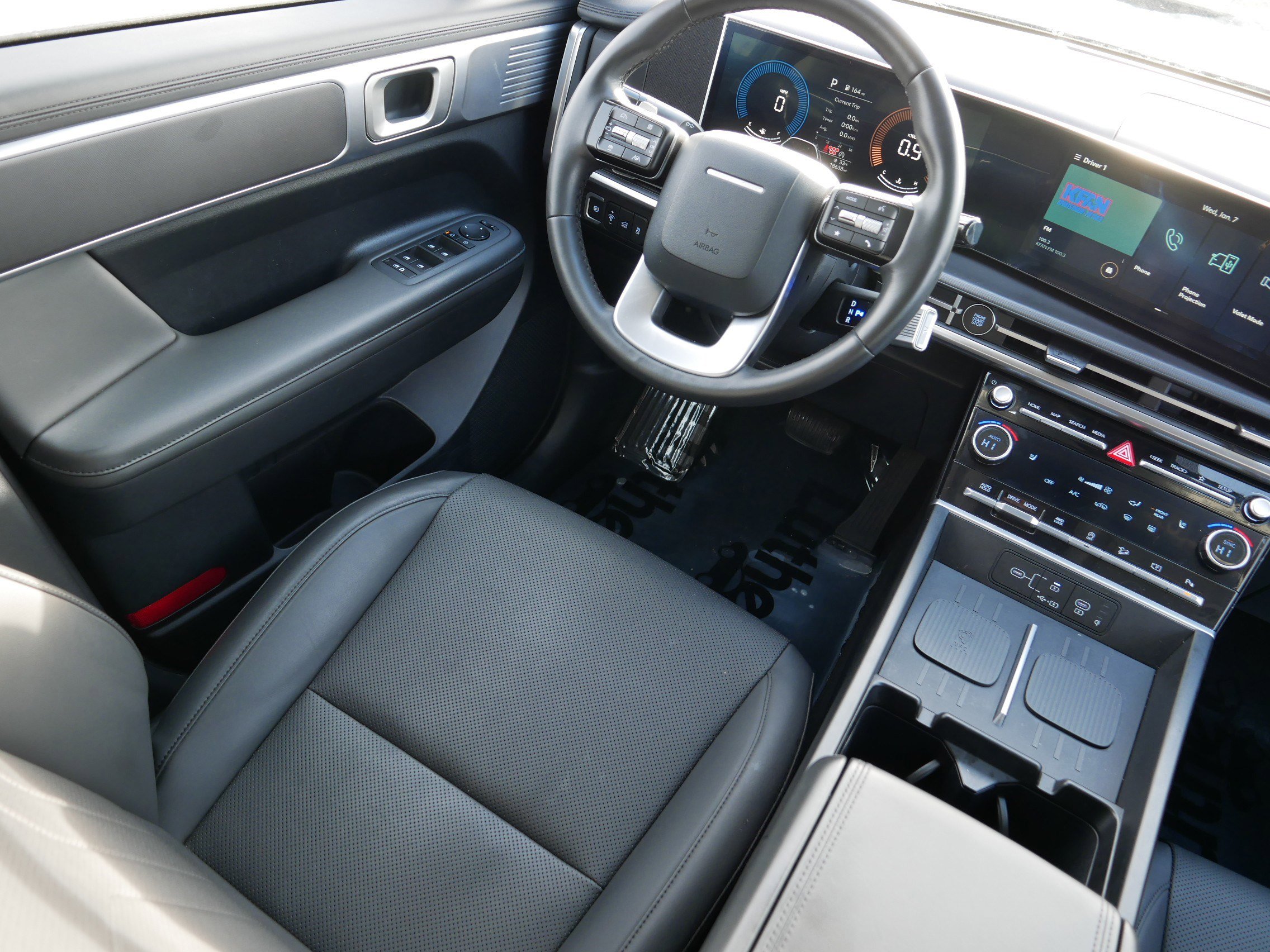 Used 2024 Hyundai Santa Fe SEL image 9