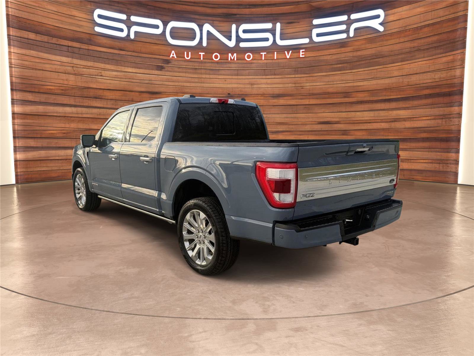 Used 2023 Ford F150 Limited image 3