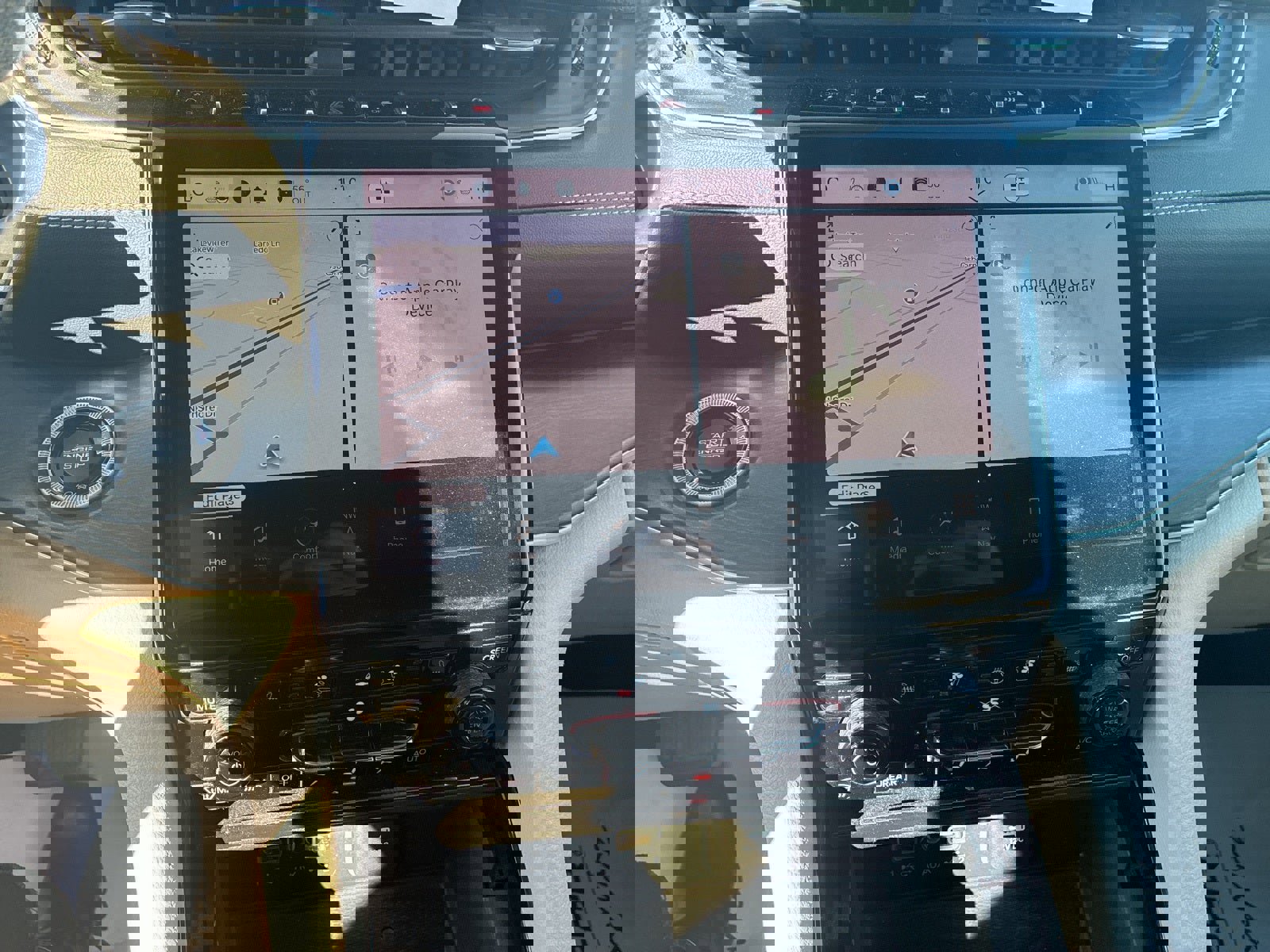 Used 2023 Jeep Grand Cherokee L Limited w/ Luxury Tech Group II image 22