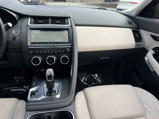 Used 2019 Jaguar E-PACE SE image 15