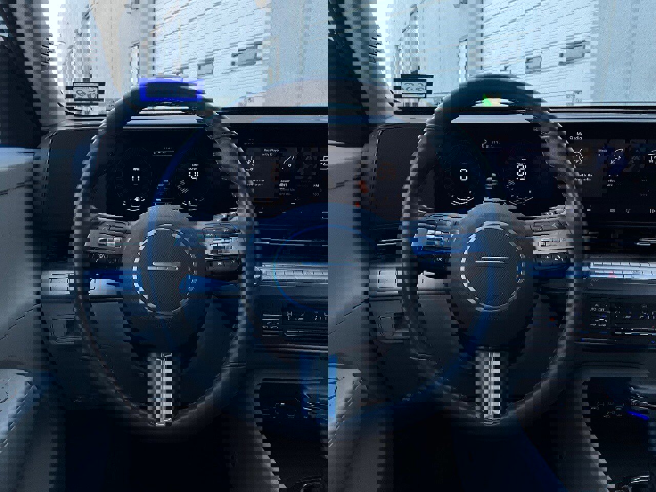 Used 2025 Hyundai Kona SEL image 34