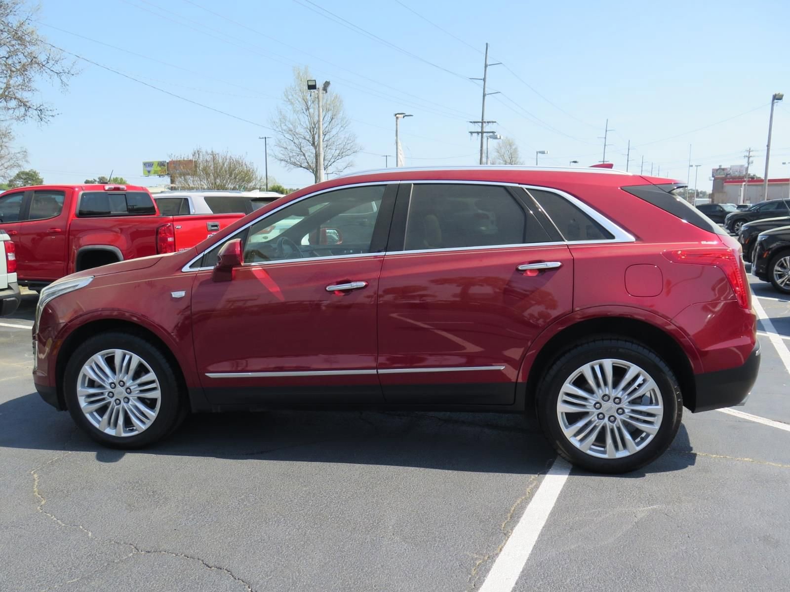 Used 2019 Cadillac XT5 Premium Luxury image 6