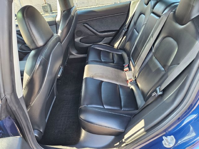 Used 2023 Tesla Model 3 Standard Range RWD image 13