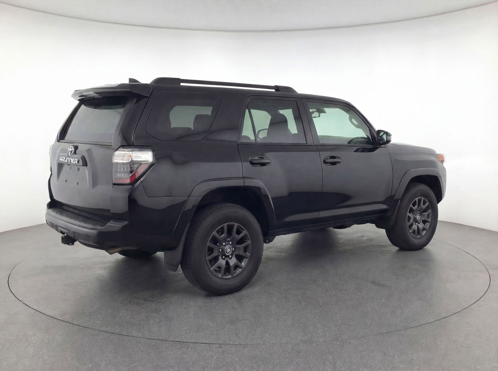 Used 2025 Toyota 4Runner SR5 image 9