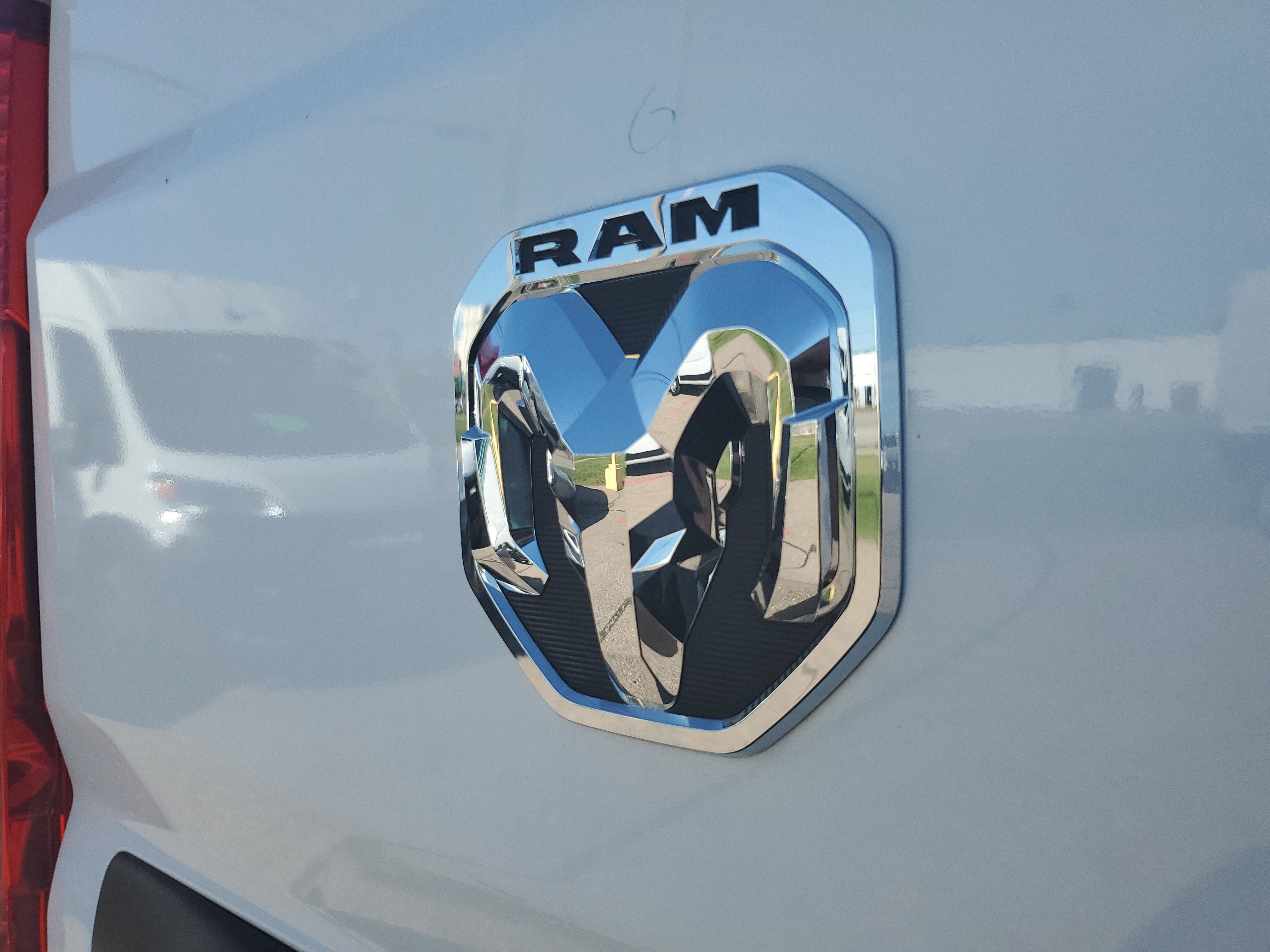 Used 2025 RAM ProMaster 2500 w/ Convenience Group image 26