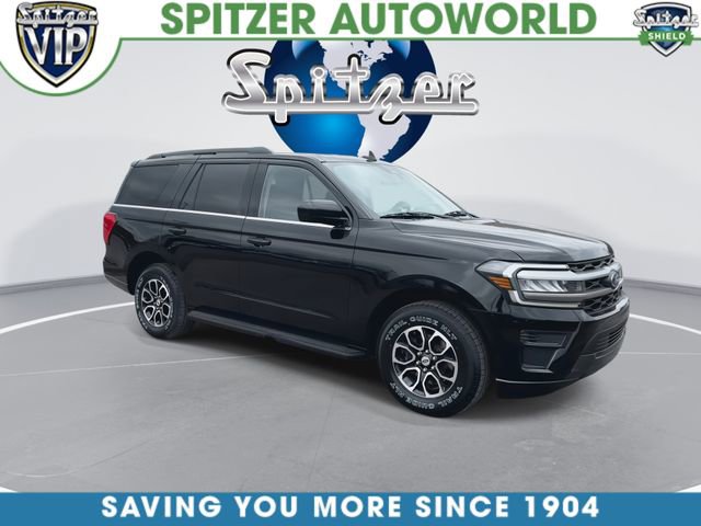 Used 2024 Ford Expedition XLT image 2