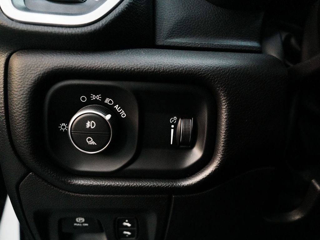 Used 2023 RAM 1500 Big Horn AWD/4WD image 22