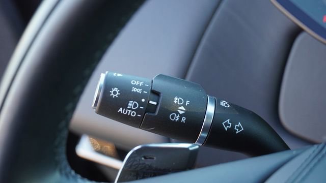 Used 2024 Land Rover Range Rover Sport Dynamic SE image 28