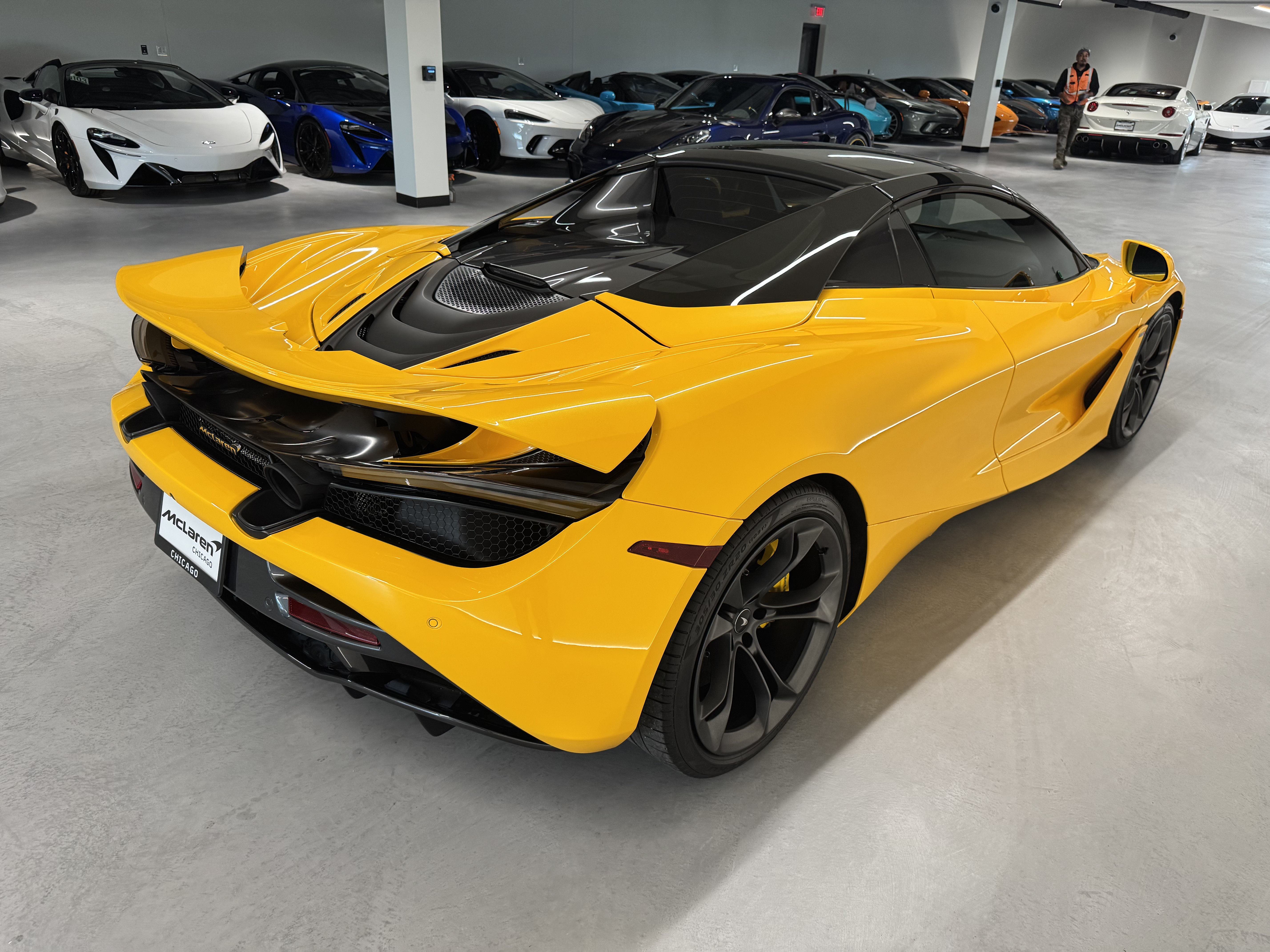 Used 2022 McLaren 720S Spider RWD image 4