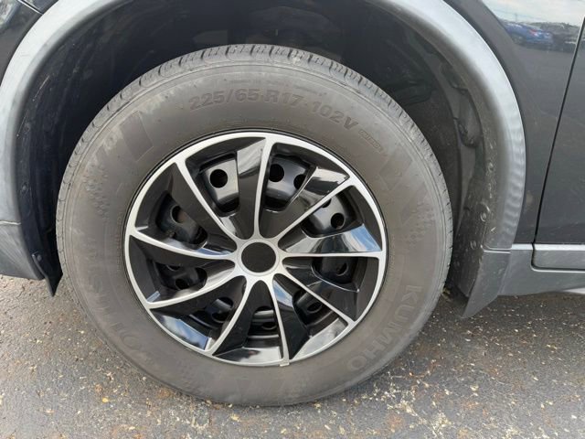 Used 2018 Nissan Rogue S image 16