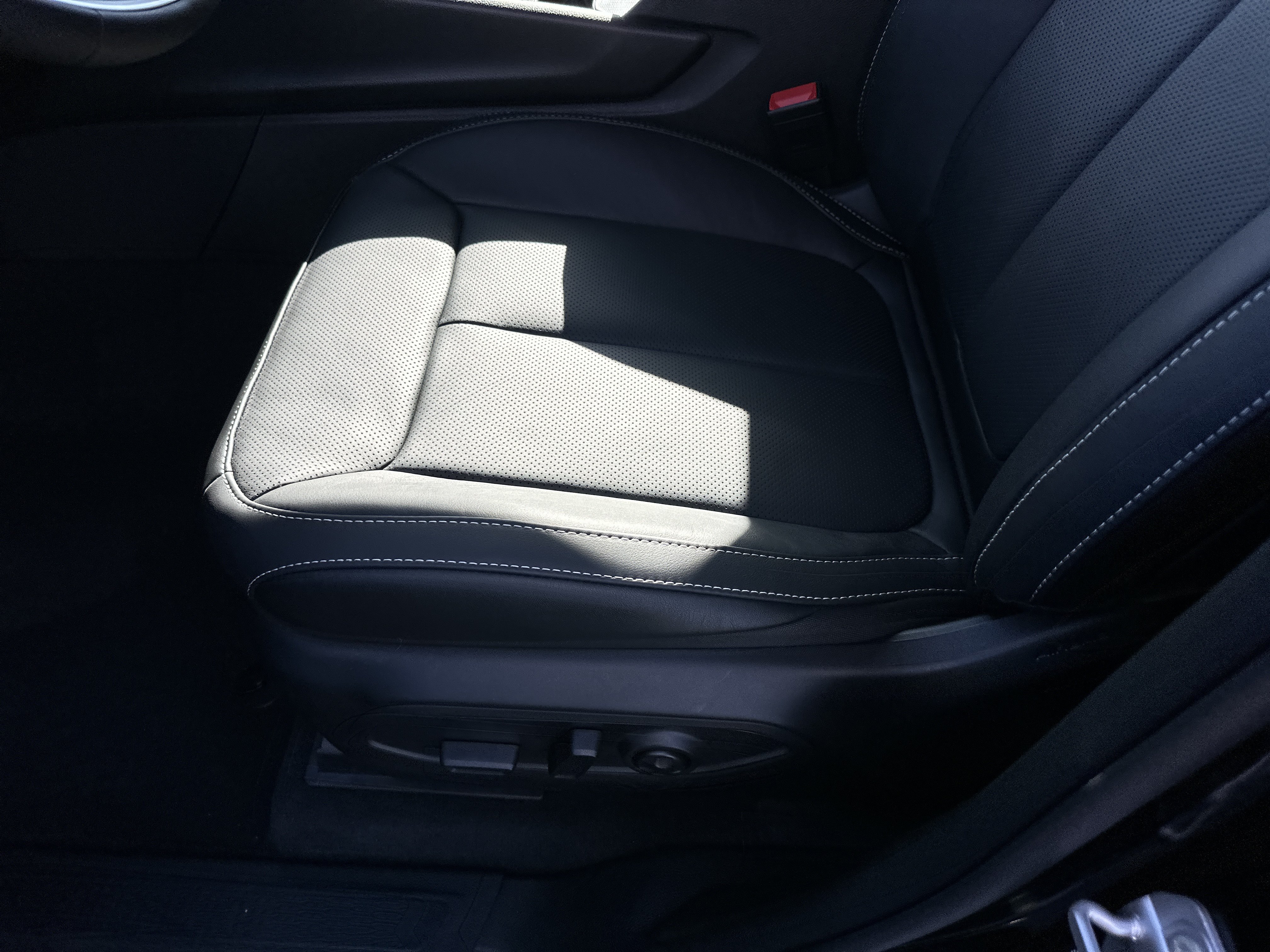 New 2027 Jeep Grand Cherokee L Limited AWD/4WD image 25