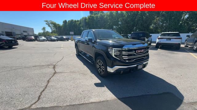 Used 2023 GMC Sierra 1500 SLT w/ SLT Premium Package AWD/4WD image 2