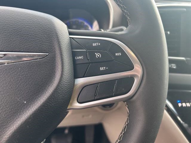 Used 2023 Chrysler Voyager LX FWD image 17