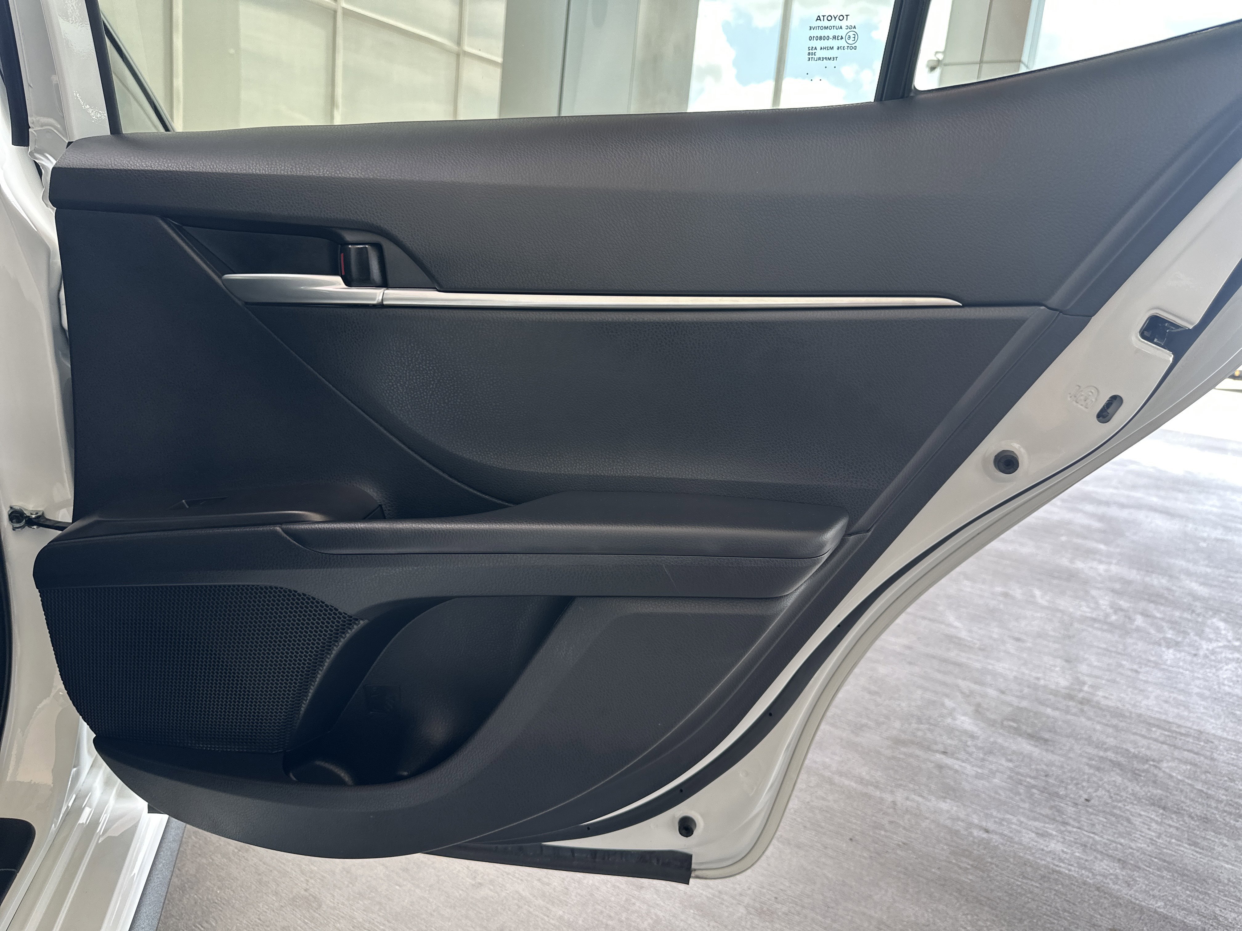 Certified 2024 Toyota Camry SE FWD image 15