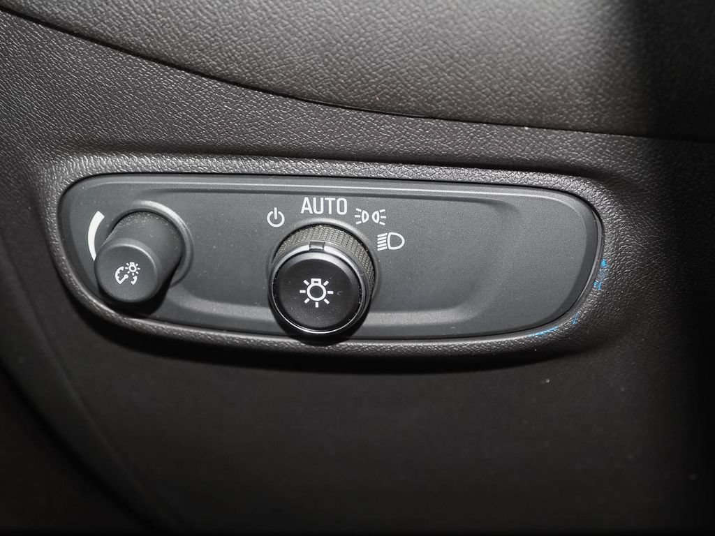 Certified 2024 Chevrolet Equinox LT FWD image 28
