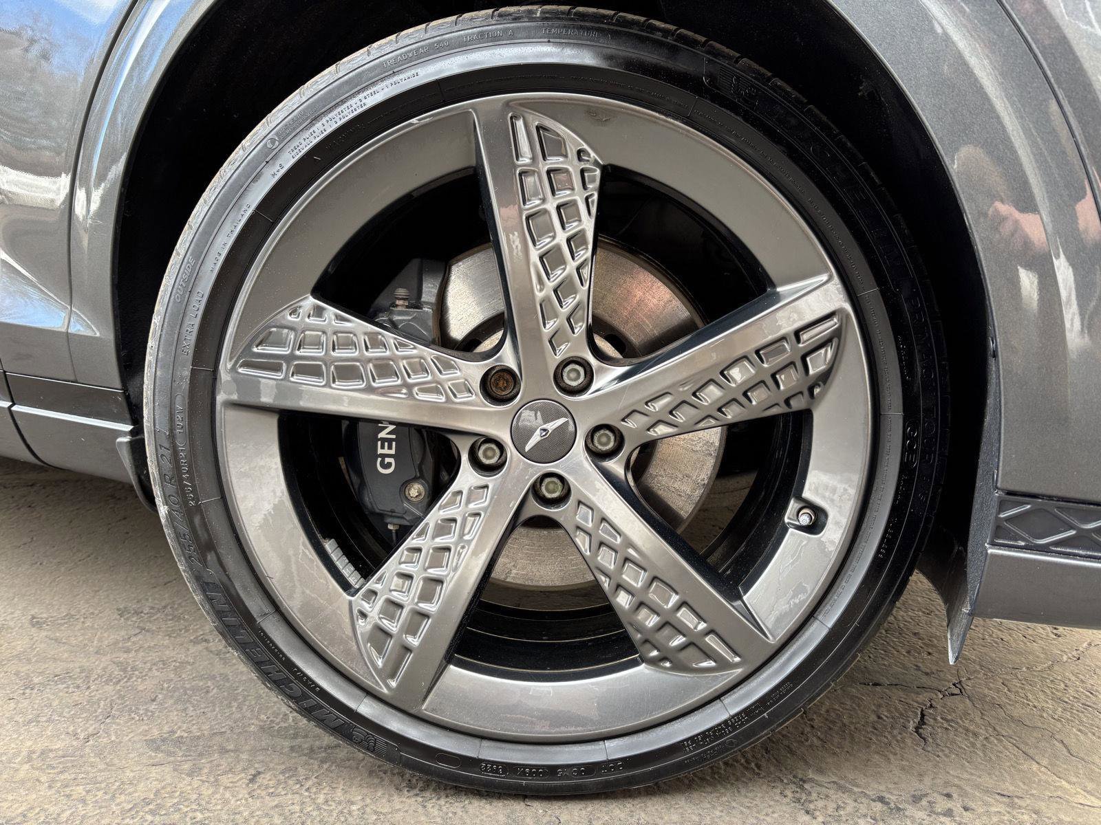 Used 2023 Genesis GV70 3.5T Sport w/ Sport Prestige Package image 7